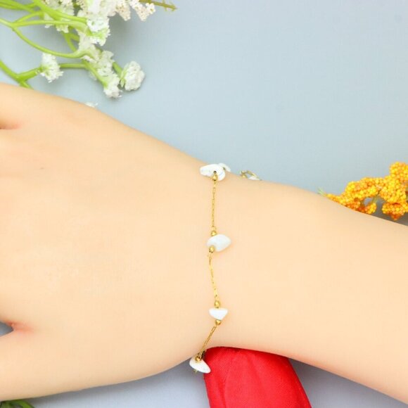 "Elegant & Trendy Bracelet, A Perfect Gift for Women, Thoughtful, EVCH1137 - Picture 2 of 7